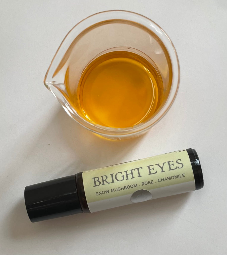. Bright Eyes Luxurious Cold Roller